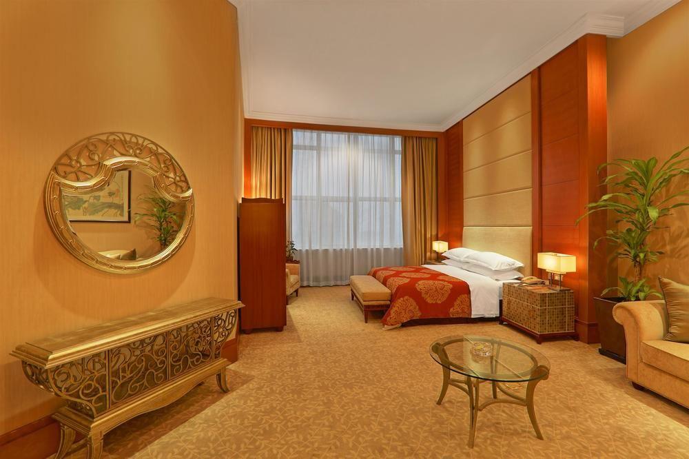 Sheraton Chengdu Lido Hotel Exteriör bild