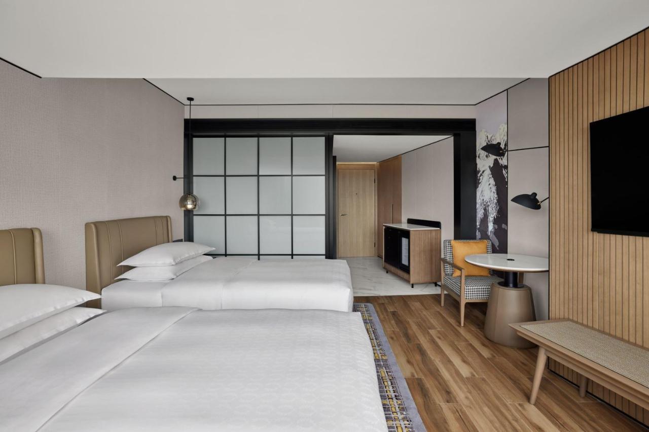 Sheraton Chengdu Lido Hotel Exteriör bild
