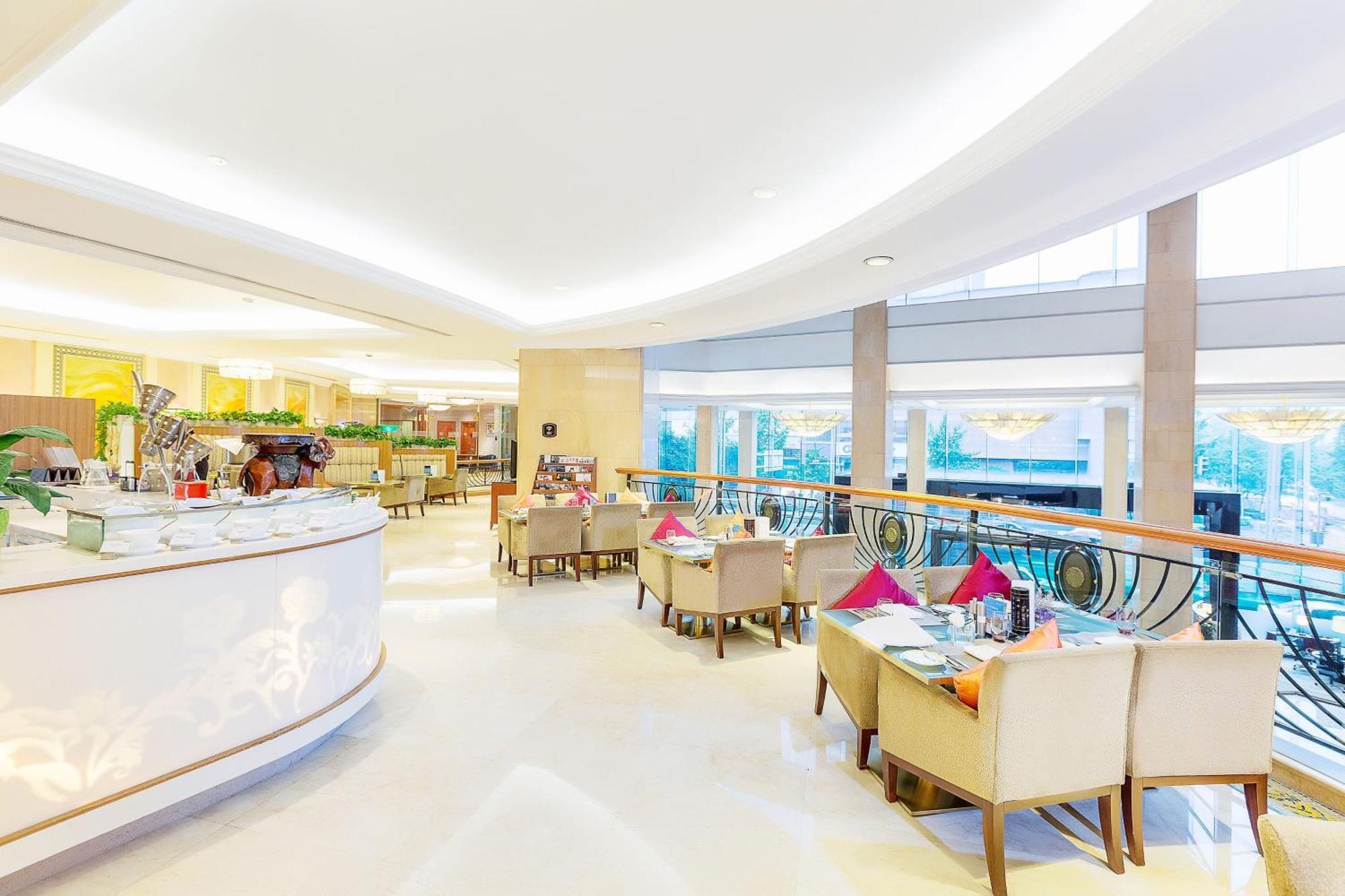 Sheraton Chengdu Lido Hotel Exteriör bild