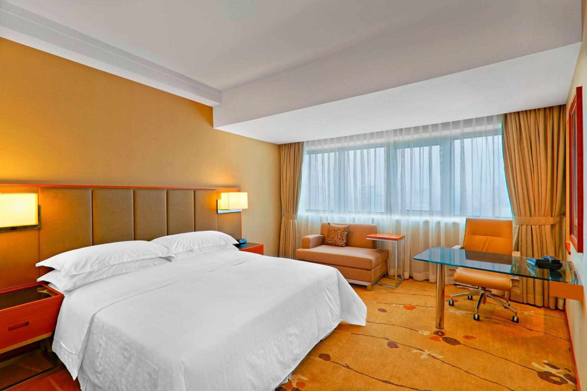 Sheraton Chengdu Lido Hotel Exteriör bild